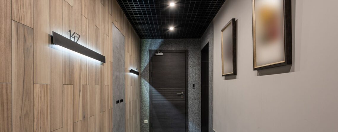 Navigating Escape Rooms